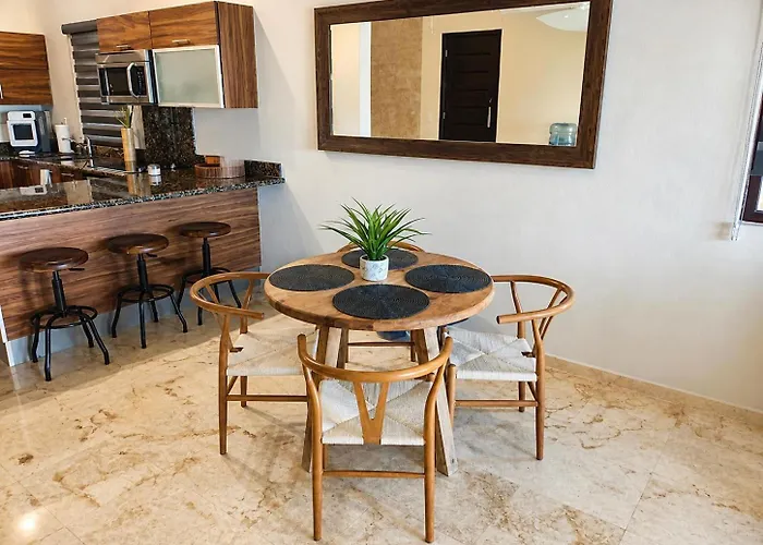 Oceanfront A Block Off 5th In Heart Of Playa Playa del Carmen