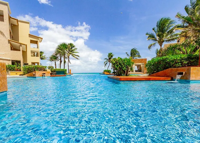 Casa de férias Oceanfront A Block Off 5th In Heart Of Playa